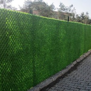 Оградна мрежа '' Жив плет '' -10метра с отвор на окото 55х55мм 10% пропускливост